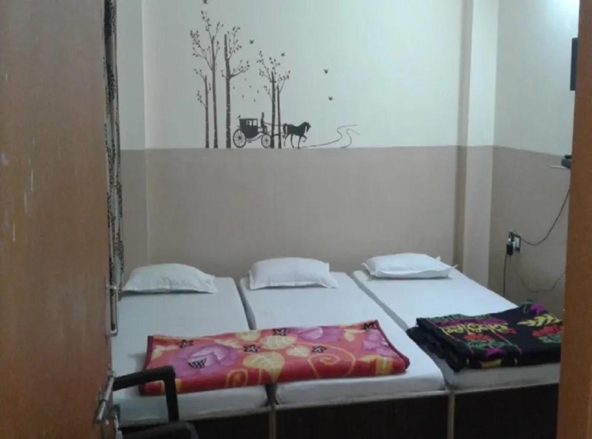 Swastik Guest House Varanasi Exterior foto