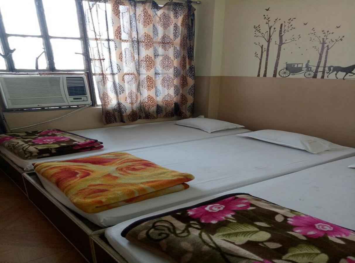 Swastik Guest House Varanasi Exterior foto